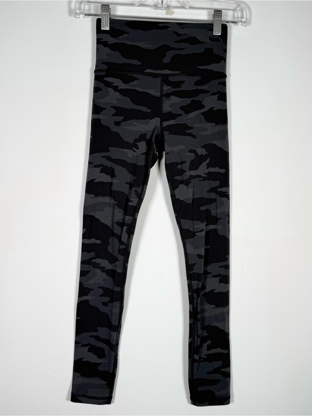 Athleta Women’s Size XXS Elation Camo 7/8 Leggings Camouflage Print